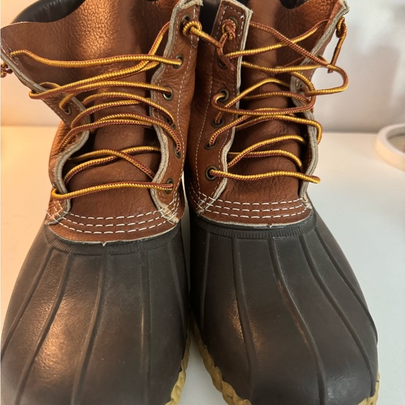 L.L Bean Boots. Worn but good condition. Size 10. Message me for more questions! - Picture 3 of 3
